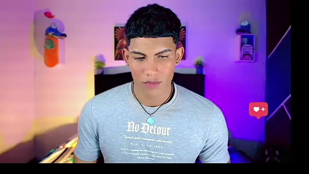 Snapshot of Damian_latinxxx chatting on March 8, 6:10 am Damian latinxxx online show from March 8, 6:10 am