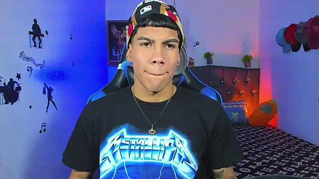 Snapshot of Damian_latinxxx chatting on September 12, 3:06 am Damian latinxxx online show from September 12, 3:06 am