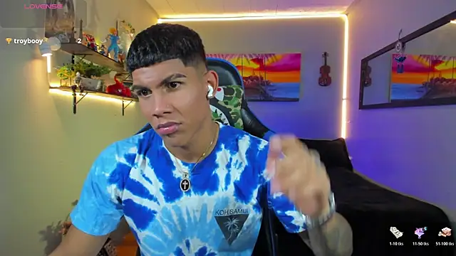 Damian latinxxx online show from July 14, 9:03 am
