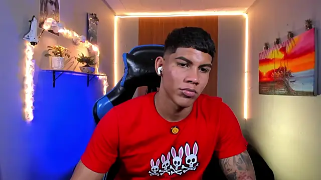 Damian latinxxx online show from July 28, 3:21 pm