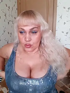 IsabellaBoni online show from February 15, 7:27 am