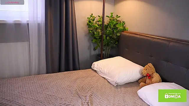 Snapshot of Bellacle chatting on February 17, 1:10 pm Bellacle online show from February 17, 1:10 pm