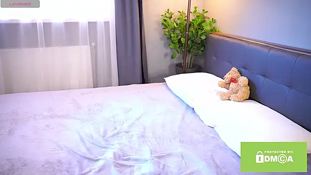 Snapshot of Bellacle chatting on February 24, 10:48 am Bellacle online show from February 24, 10:48 am