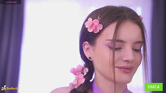 Snapshot of Bellacle chatting on September 14, 8:24 am Bellacle online show from September 14, 8:24 am