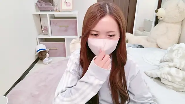 Snapshot of -SHINON- chatting on December 15, 2:59 pm -SHINON- online show from December 15, 2:59 pm