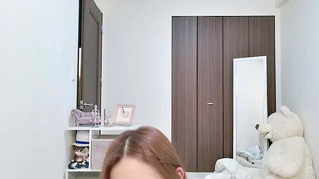 Snapshot of -SHINON- chatting on December 22, 10:17 am -SHINON- online show from December 22, 10:17 am