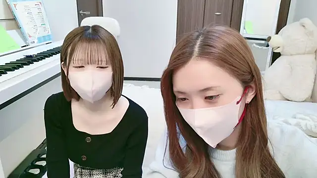 Snapshot of -SHINON- chatting on December 27, 11:39 am -SHINON- online show from December 27, 11:39 am