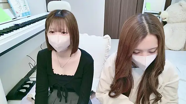 Snapshot of -SHINON- chatting on December 28, 3:04 pm -SHINON- online show from December 28, 3:04 pm