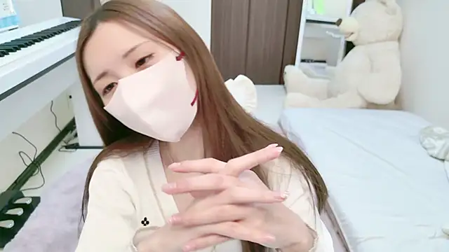 Snapshot of -SHINON- chatting on January 11, 2:04 pm -SHINON- online show from January 11, 2:04 pm