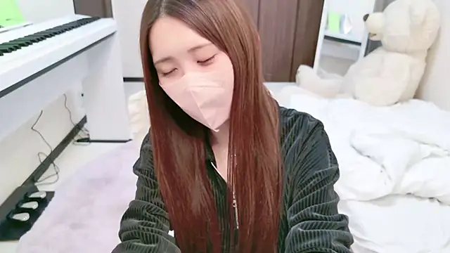 Snapshot of -SHINON- chatting on March 6, 2:51 pm -SHINON- online show from March 6, 2:51 pm