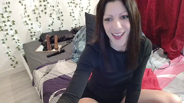 Cataleyaloca online show from November 24, 4:07 pm