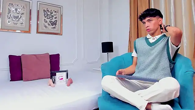 Snapshot of Santy_carrington chatting on December 26, 6:22 pm Santy carrington online show from December 26, 6:22 pm