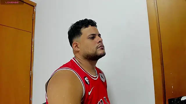 Snapshot of that_temptation chatting on January 17, 7:17 pm that temptation online show from January 17, 7:17 pm