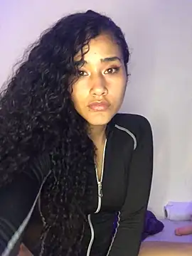 Snapshot of jaderossxx chatting on December 20, 12:08 am jaderossxx online show from December 20, 12:08 am