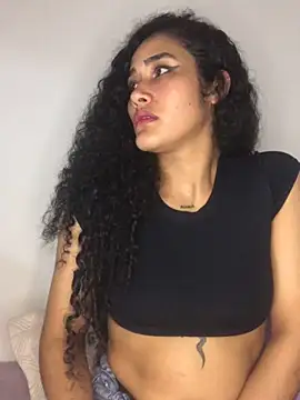 Snapshot of jaderossxx chatting on March 22, 12:17 am jaderossxx online show from March 22, 12:17 am