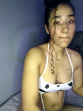 Snapshot of jaderossxx chatting on September 23, 2:14 am jaderossxx online show from September 23, 2:14 am