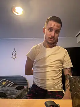 Snapshot of BWC69_69_69 chatting on February 14, 5:57 pm BWC69 69 69 online show from February 14, 5:57 pm