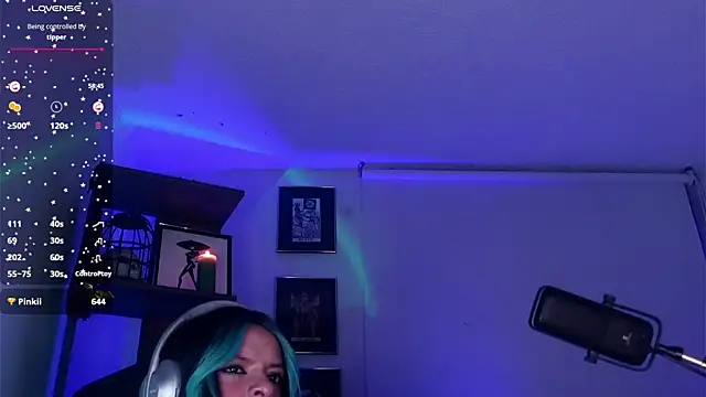 YourMissAlice online show from February 24, 1:35 am