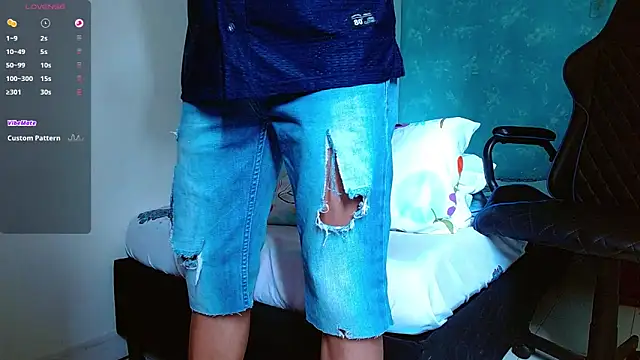 Snapshot of bray_hotboy777 chatting on January 5, 5:51 pm bray hotboy777 online show from January 5, 5:51 pm