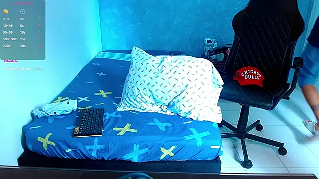 Snapshot of bray_hotboy777 chatting on February 27, 3:59 pm bray hotboy777 online show from February 27, 3:59 pm