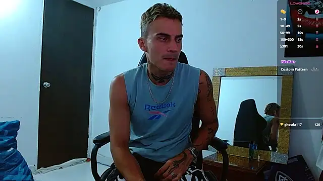 Snapshot of bray_hotboy777 chatting on October 25, 2:19 am bray hotboy777 online show from October 25, 2:19 am