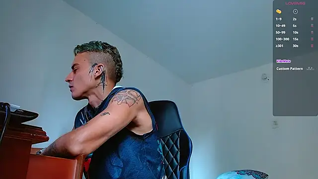 Snapshot of bray_hotboy777 chatting on November 8, 3:12 pm bray hotboy777 online show from November 8, 3:12 pm