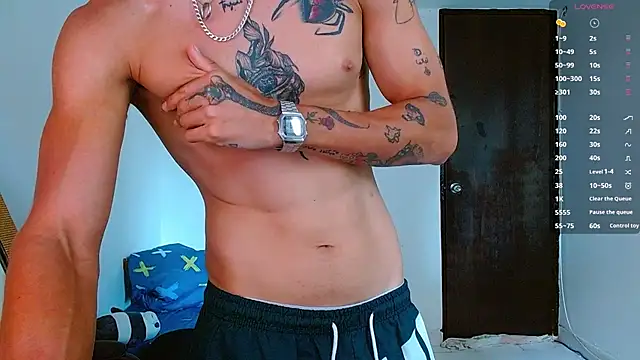 Snapshot of bray_hotboy777 chatting on December 2, 7:20 pm bray hotboy777 online show from December 2, 7:20 pm