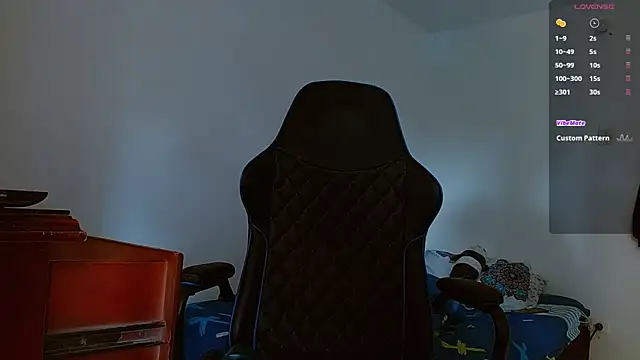 Snapshot of bray_hotboy777 chatting on December 4, 2:26 pm bray hotboy777 online show from December 4, 2:26 pm