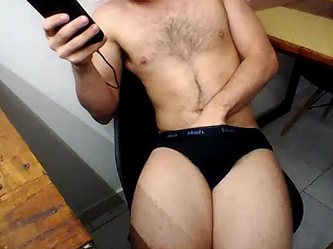 Snapshot of Nutri_Bi chatting on July 20, 10:56 pm Nutri Bi online show from July 20, 10:56 pm