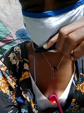 Snapshot of Tamil--Rani chatting on November 17, 2:34 pm Tamil--Rani online show from November 17, 2:34 pm