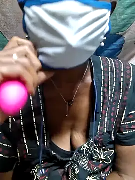 Snapshot of Tamil--Rani chatting on November 20, 1:33 pm Tamil--Rani online show from November 20, 1:33 pm