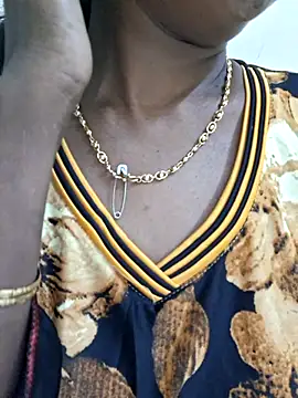 Snapshot of Tamil--Rani chatting on December 15, 1:48 pm Tamil--Rani online show from December 15, 1:48 pm