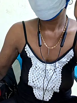 Snapshot of Tamil--Rani chatting on December 19, 2:24 pm Tamil--Rani online show from December 19, 2:24 pm