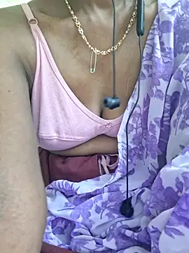 Snapshot of Tamil--Rani chatting on December 21, 3:08 pm Tamil--Rani online show from December 21, 3:08 pm