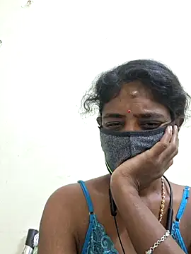 Snapshot of Tamil--Rani chatting on January 7, 3:25 pm Tamil--Rani online show from January 7, 3:25 pm