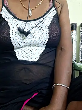 Snapshot of Tamil--Rani chatting on January 13, 3:06 pm Tamil--Rani online show from January 13, 3:06 pm