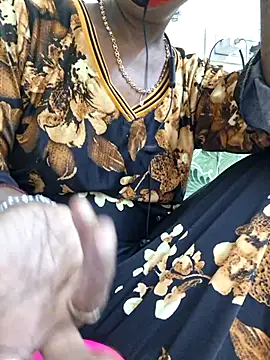 Snapshot of Tamil--Rani chatting on February 11, 2:44 pm Tamil--Rani online show from February 11, 2:44 pm