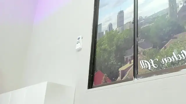 Snapshot of Littleolivia_ chatting on February 11, 12:58 pm Littleolivia online show from February 11, 12:58 pm