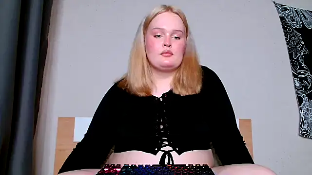 rozzhaos8 online show from June 9, 12:00 am