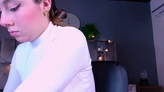 AmbarHills 1 online show from November 11, 11:32 am