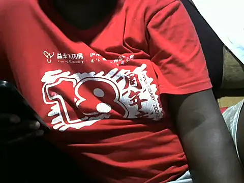 Snapshot of sweet_gal01 chatting on October 28, 6:32 pm sweet gal01 online show from October 28, 6:32 pm