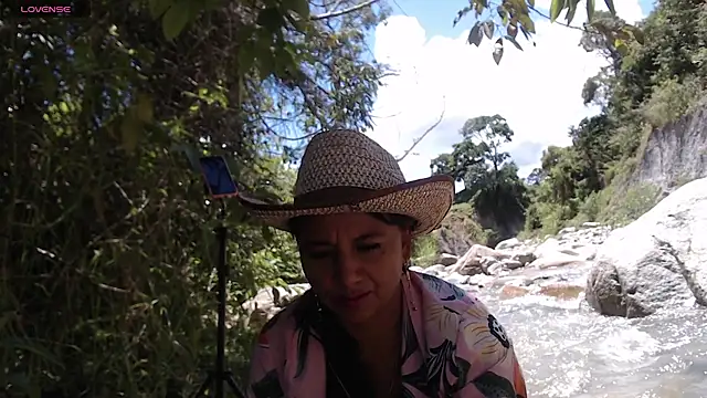 andreu mature online show from April 26, 4:04 pm