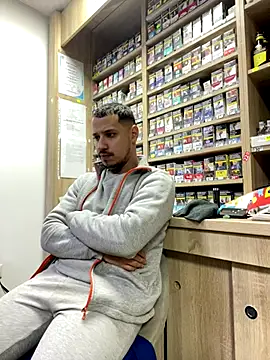 Snapshot of baramadalin chatting on December 2, 11:34 pm baramadalin online show from December 2, 11:34 pm