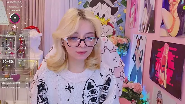 Snapshot of Coconut_Mia chatting on December 15, 12:18 am Coconut Mia online show from December 15, 12:18 am