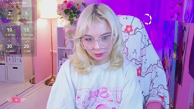 Snapshot of Coconut_Mia chatting on March 4, 9:11 pm Coconut Mia online show from March 4, 9:11 pm