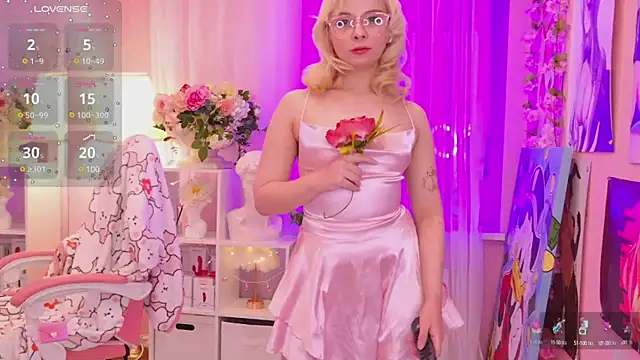 Snapshot of Coconut_Mia chatting on March 5, 9:15 pm Coconut Mia online show from March 5, 9:15 pm