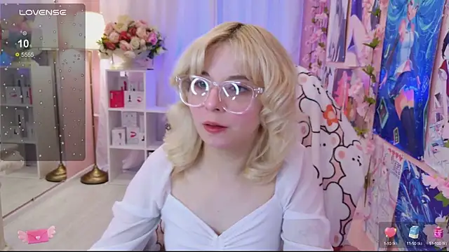 Snapshot of Coconut_Mia chatting on September 26, 1:48 pm Coconut Mia online show from September 26, 1:48 pm