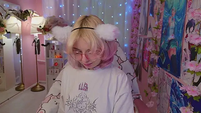 Snapshot of Coconut_Mia chatting on October 24, 9:44 pm Coconut Mia online show from October 24, 9:44 pm