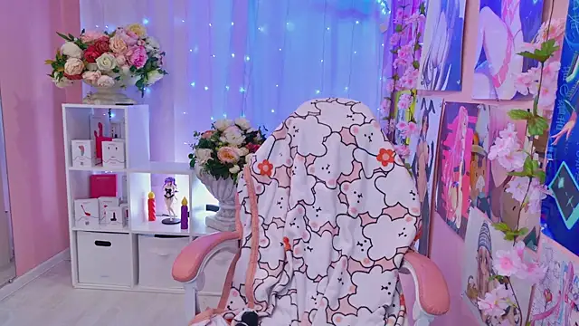 Snapshot of Coconut_Mia chatting on April 1, 10:18 pm Coconut Mia online show from April 1, 10:18 pm