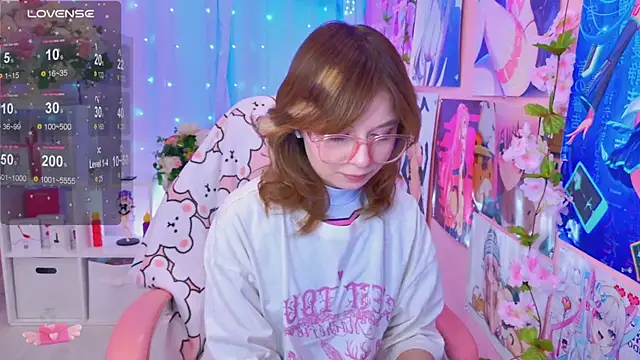 Snapshot of Coconut_Mia chatting on April 22, 2:40 pm Coconut Mia online show from April 22, 2:40 pm